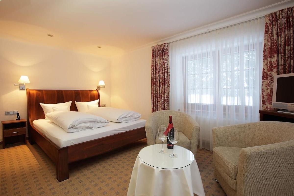 Schwarzwald Lodge Inselklause Schönwalde Esterno foto