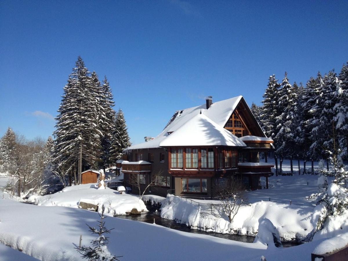 Schwarzwald Lodge Inselklause Schönwalde Esterno foto