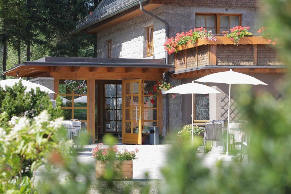 Schwarzwald Lodge Inselklause Schönwalde Esterno foto